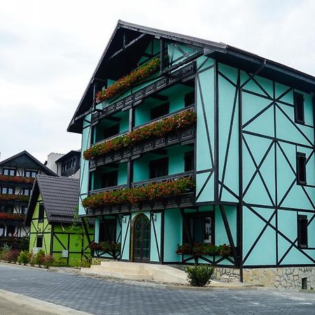 Vila Alsace Podu' Cu Lanturi Bacău Exterior foto