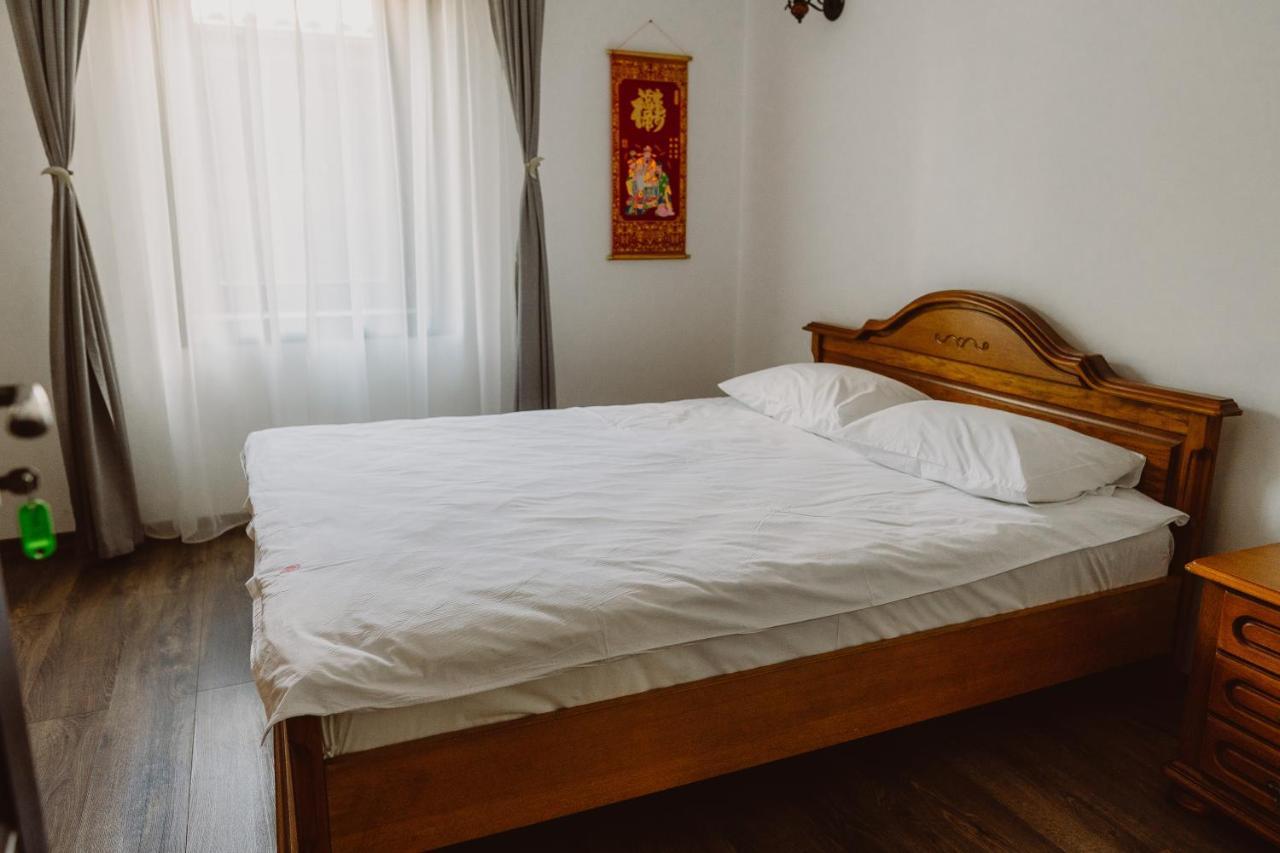 Vila Alsace Podu' Cu Lanturi Bacău Exterior foto