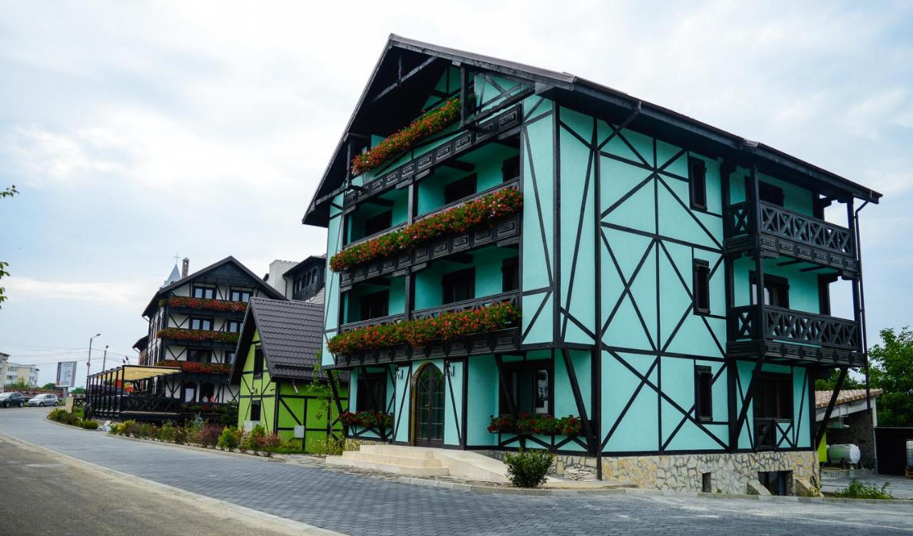 Vila Alsace Podu' Cu Lanturi Bacău Exterior foto